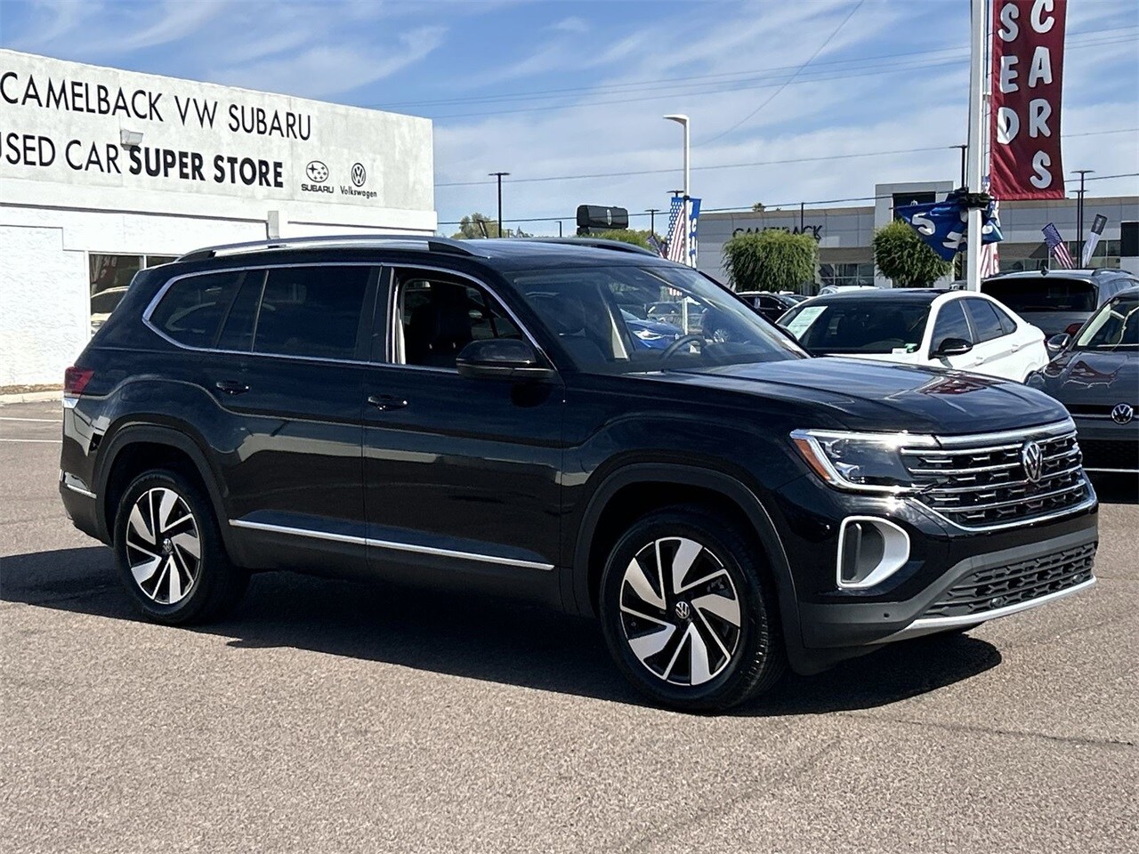 2025 Volkswagen Atlas SEL photo 3
