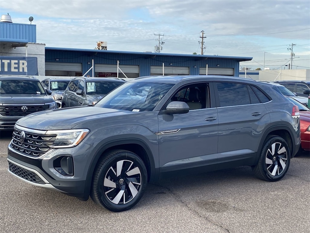 New 2026 Volkswagen Atlas Cross Sport 2.0T SE w/Technology SUV
