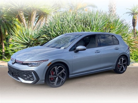 2025 Volkswagen Golf GTI 2.0T SE Hatchback