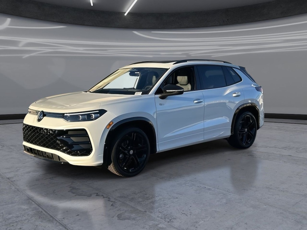 New 2026 Volkswagen Tiguan 2.0T SE R-Line Black SUV