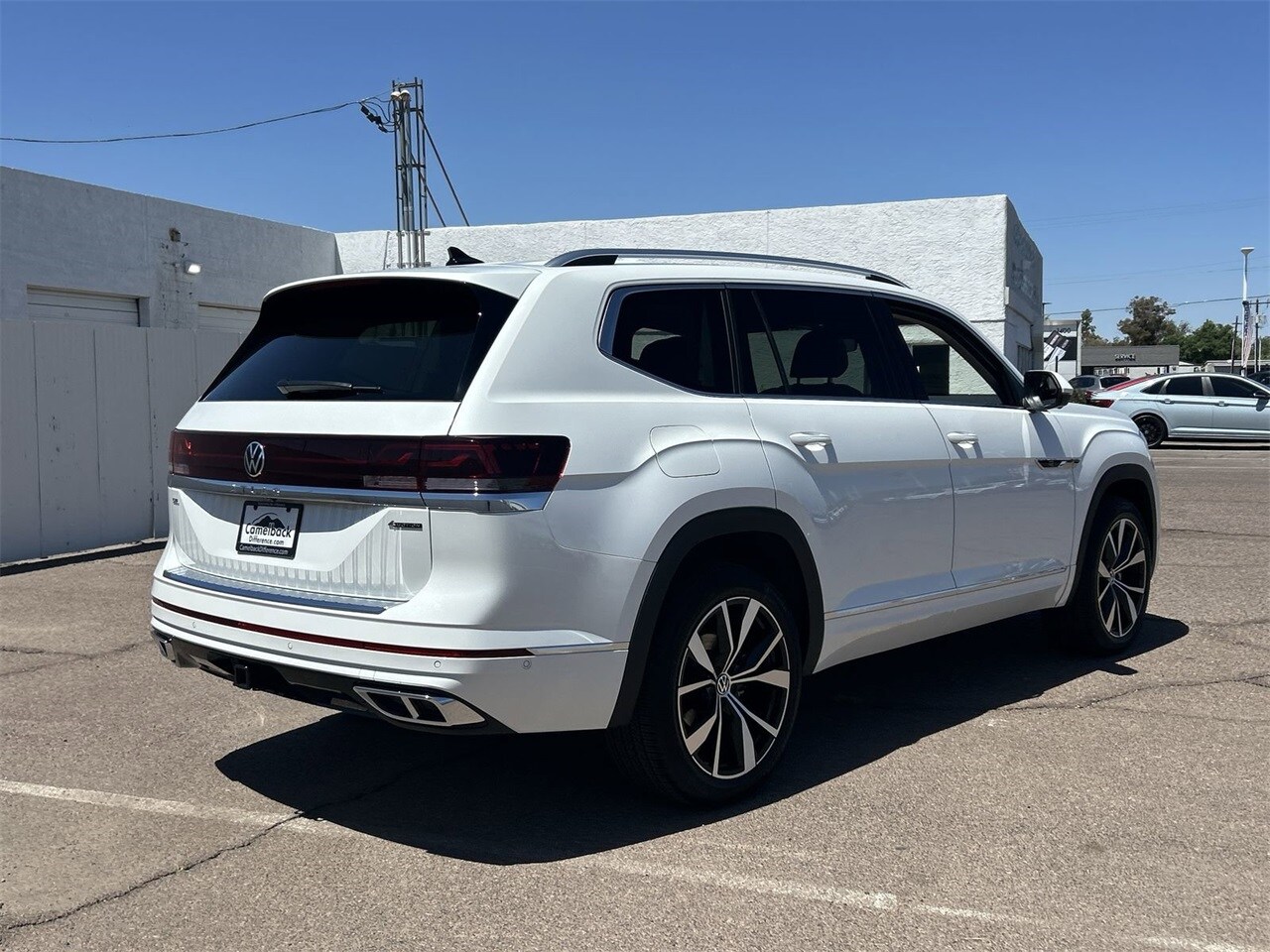 2025 Volkswagen Atlas SEL Premium R-Line photo 3