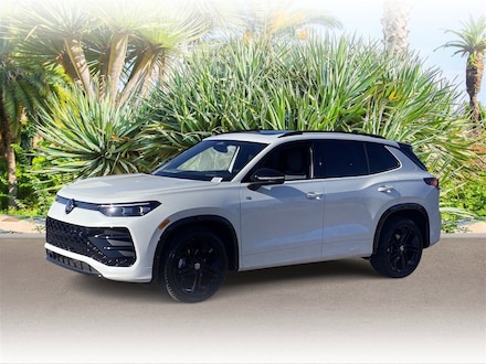 2026 Volkswagen Tiguan 2.0T SE R-Line Black SUV