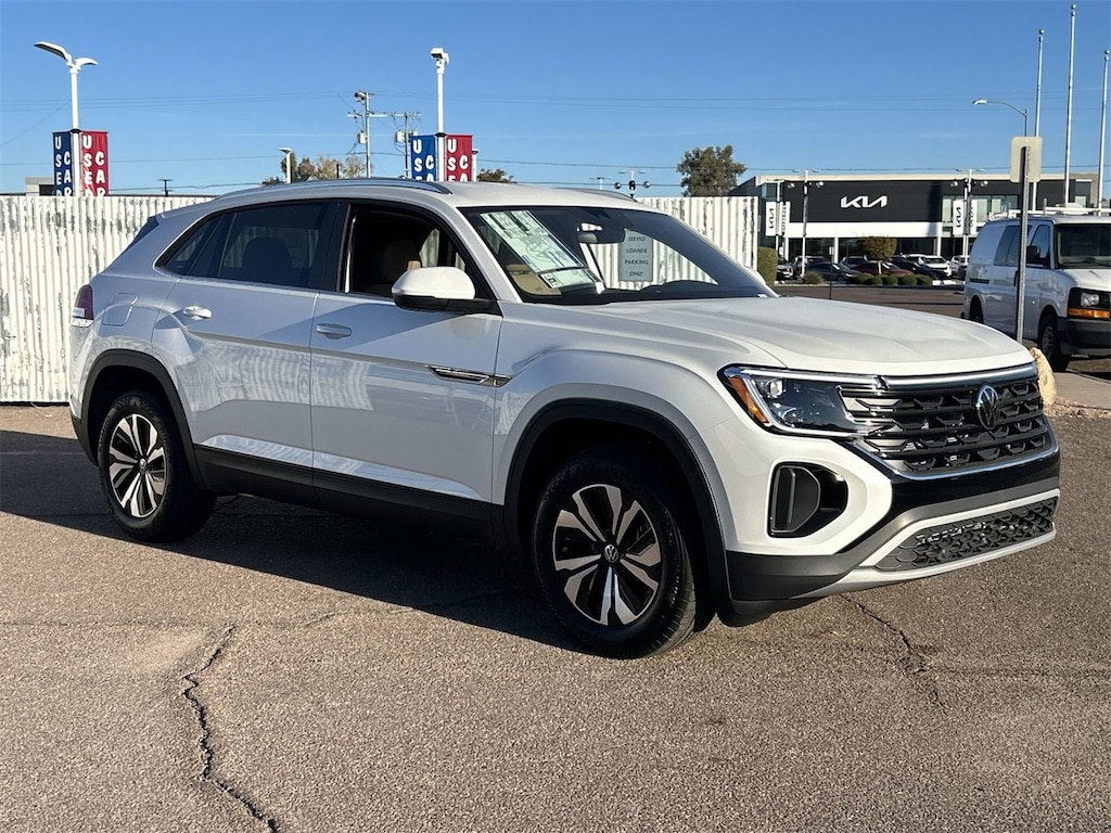 New 2026 Volkswagen Atlas Cross Sport 2.0T SE SUV