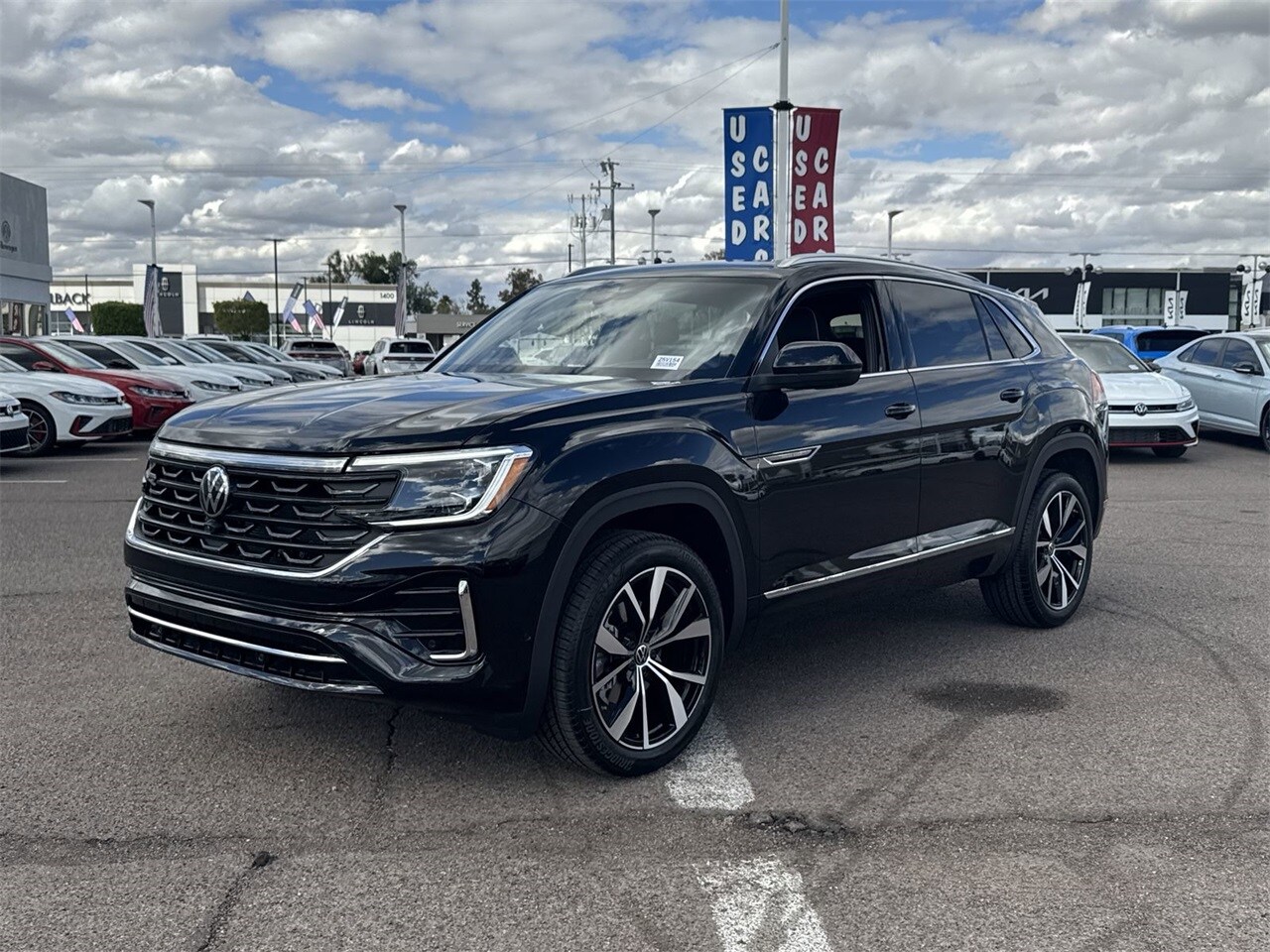 2025 Volkswagen Atlas Cross Sport SEL Premium R-Line photo 4