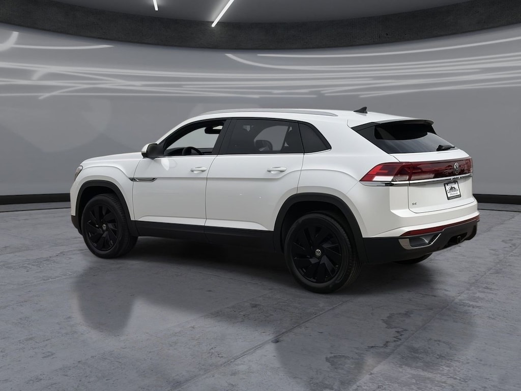 New 2026 Volkswagen Atlas Cross Sport 2.0T SE w/Technology SUV
