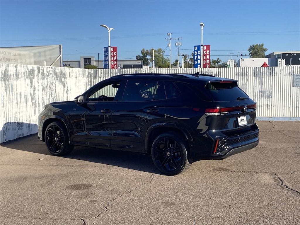 New 2026 Volkswagen Tiguan 2.0T SE SUV