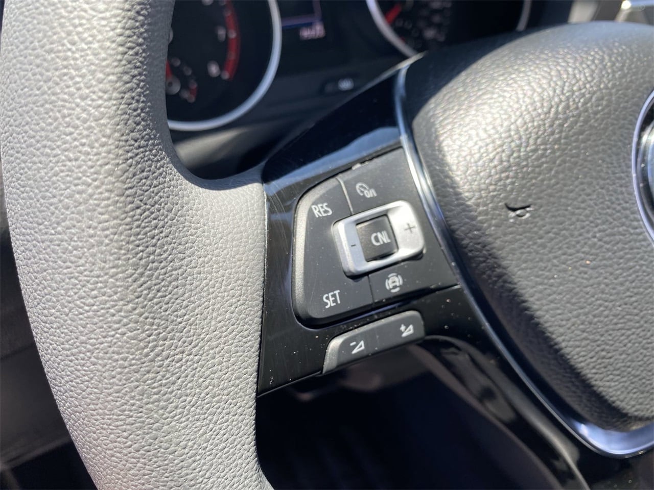 Tiguan S