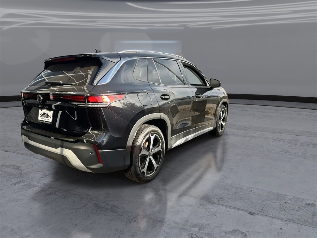 New 2026 Volkswagen Tiguan 2.0T SE SUV