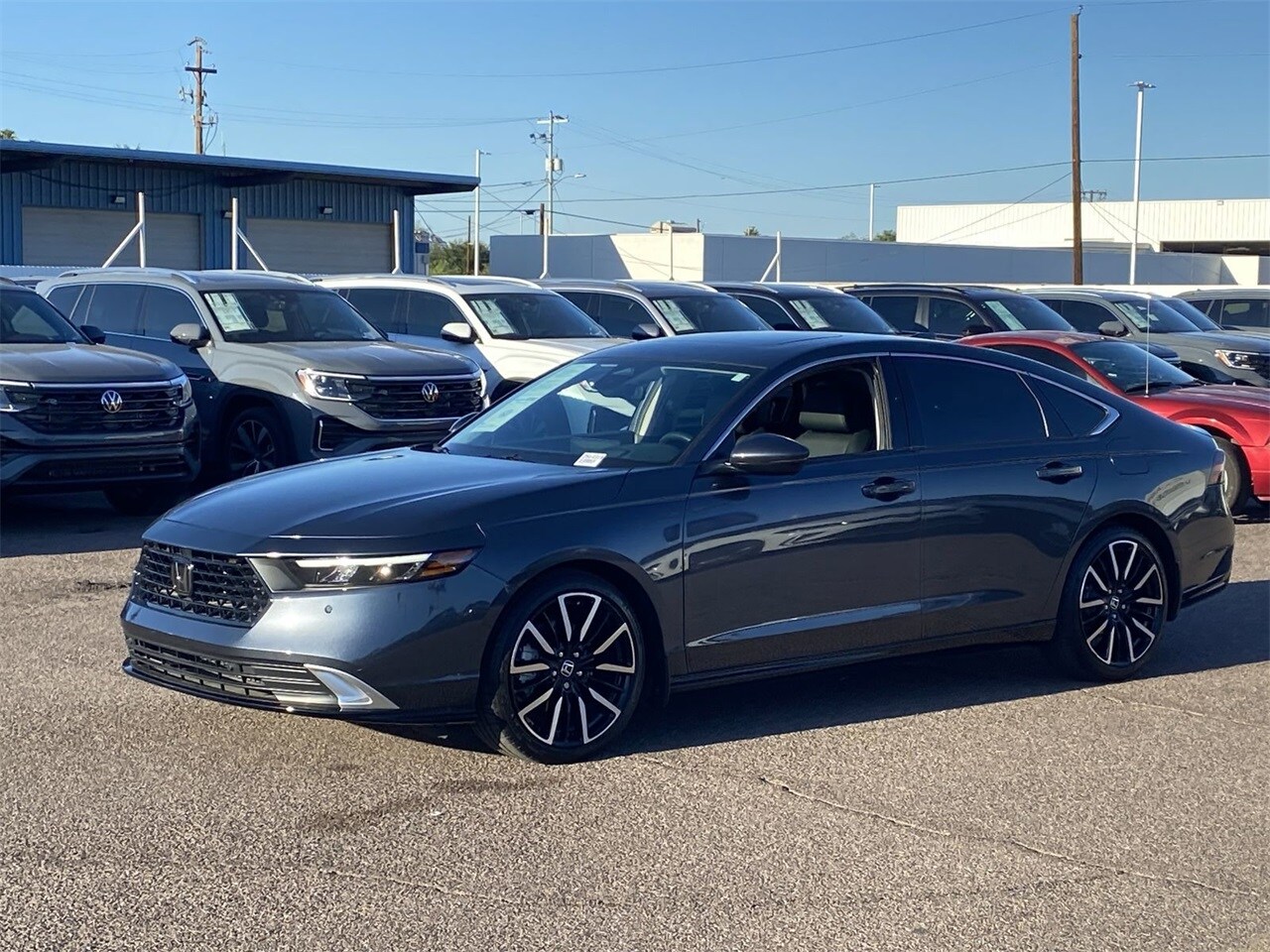 2023 Honda Accord Hybrid Touring photo 3