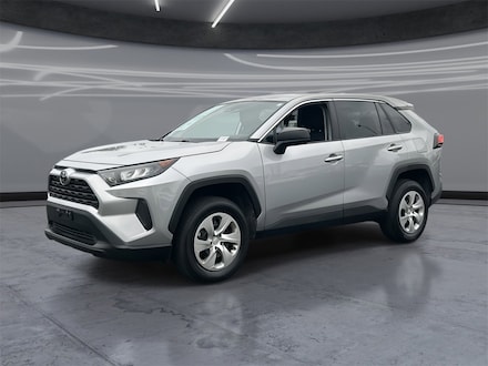 2022 Toyota RAV4 LE SUV