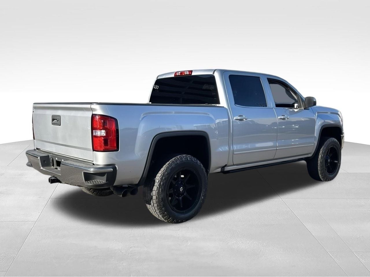2018 GMC Sierra 1500 SLE - Photo 6