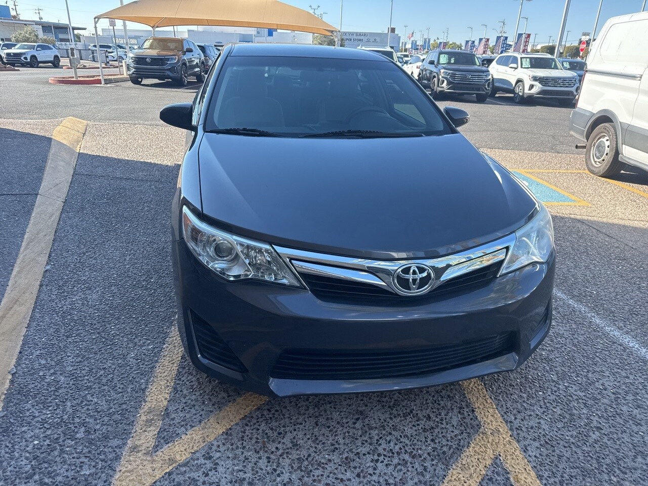 2012 Toyota Camry LE photo 3