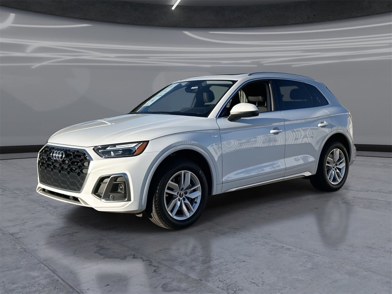 2022 Audi Q5 Premium's photo