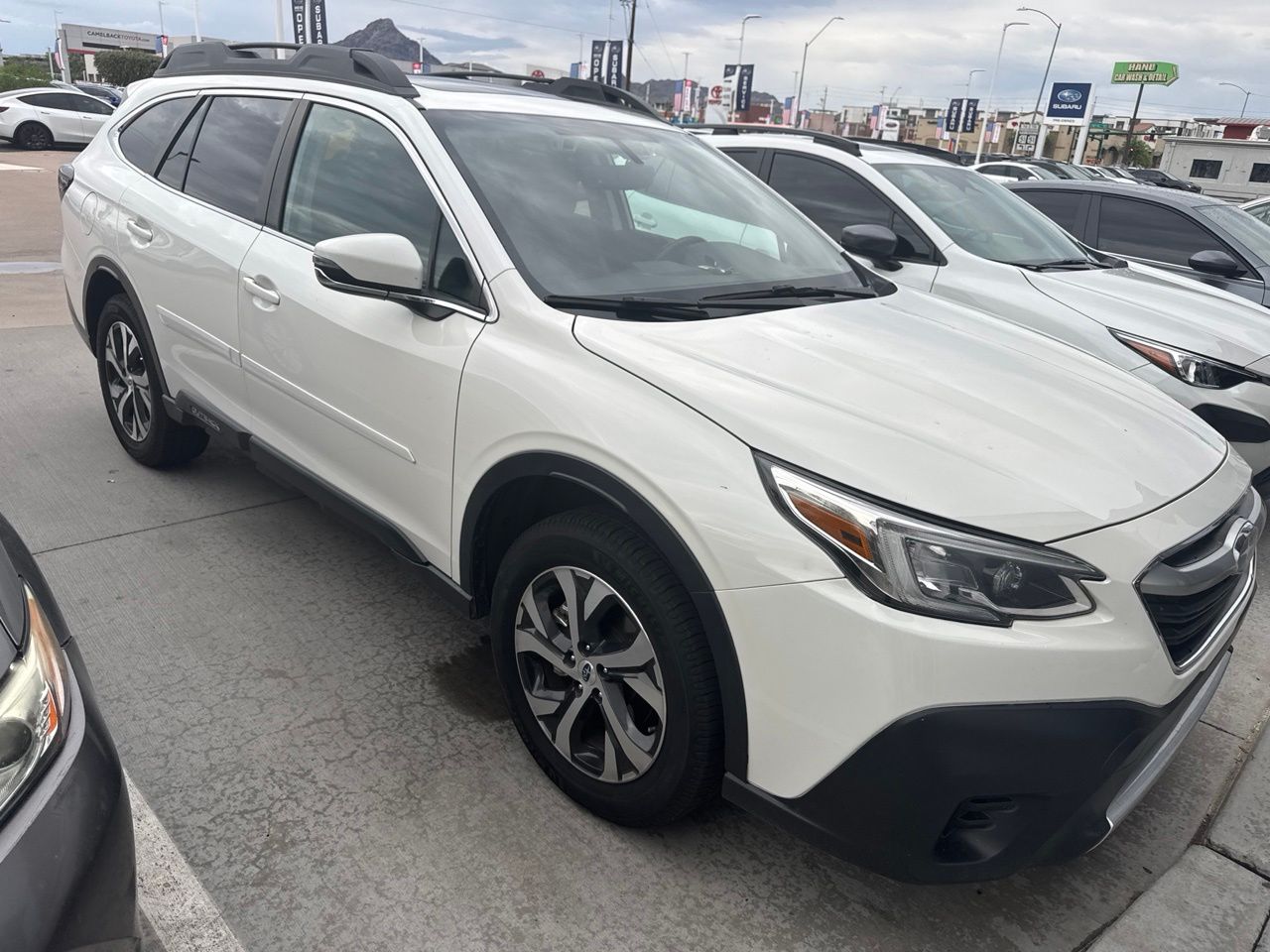 Used 2022 Crystal White Pearl Subaru Limited image 6