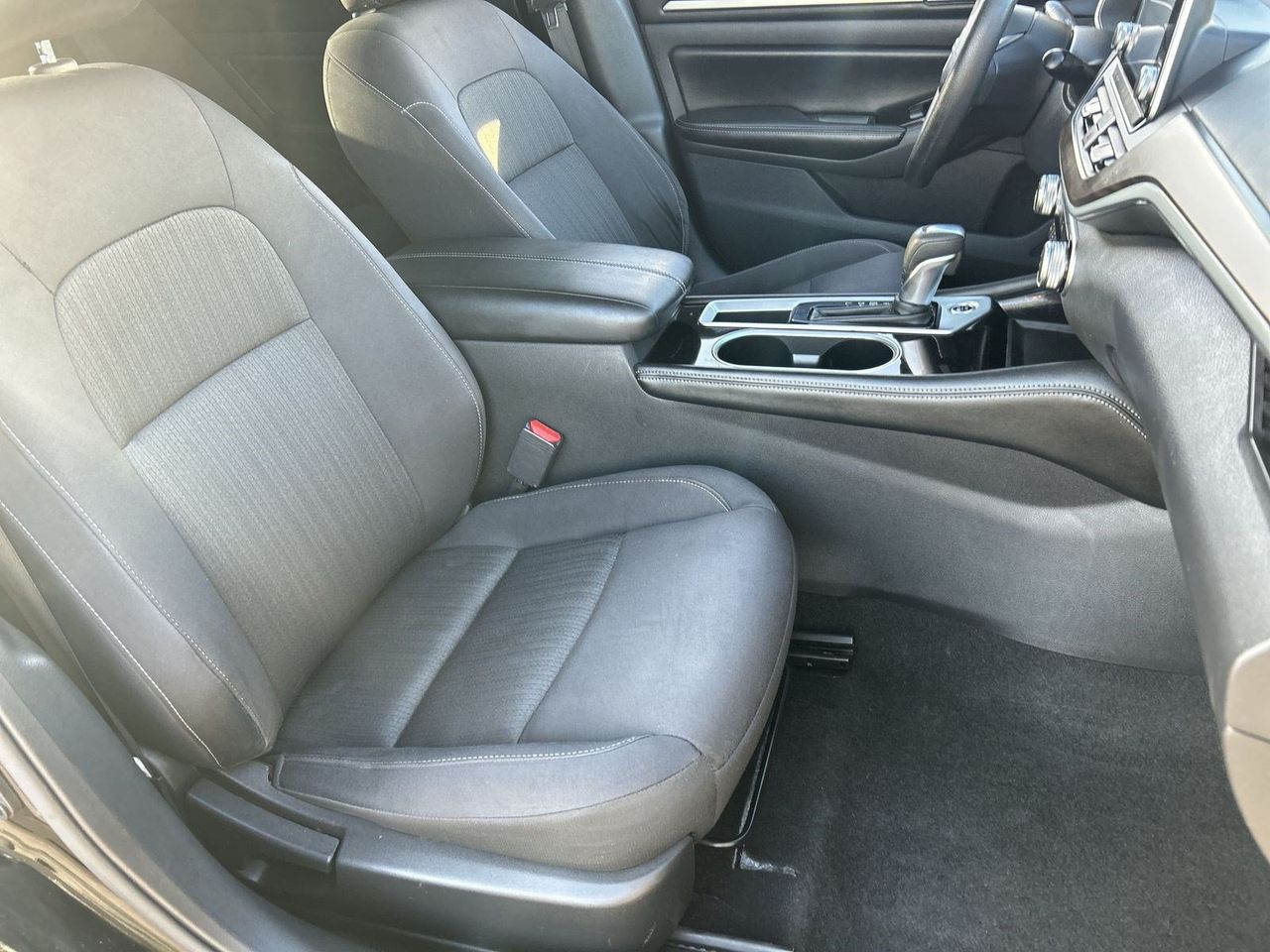 Used 2023 Super Black Clearcoat Nissan 2.5 SV image 8
