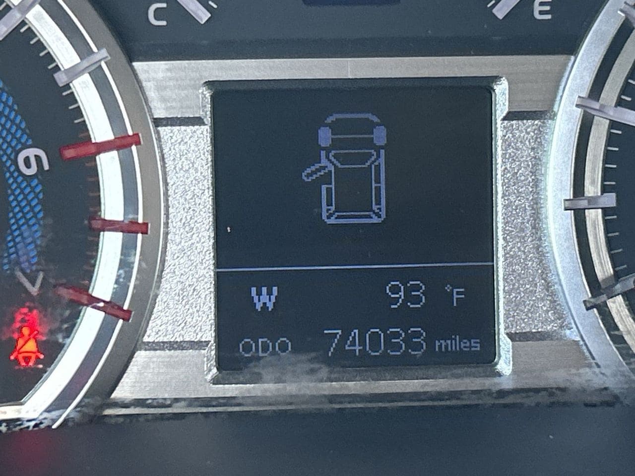 Used 2019 Midnight Black Metallic Toyota SR5 image 28