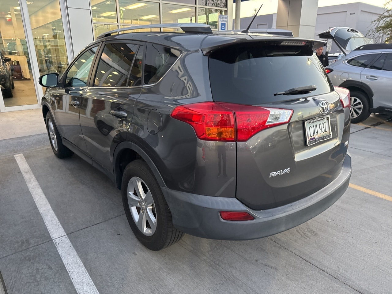 2013 Toyota RAV4 XLE photo 4
