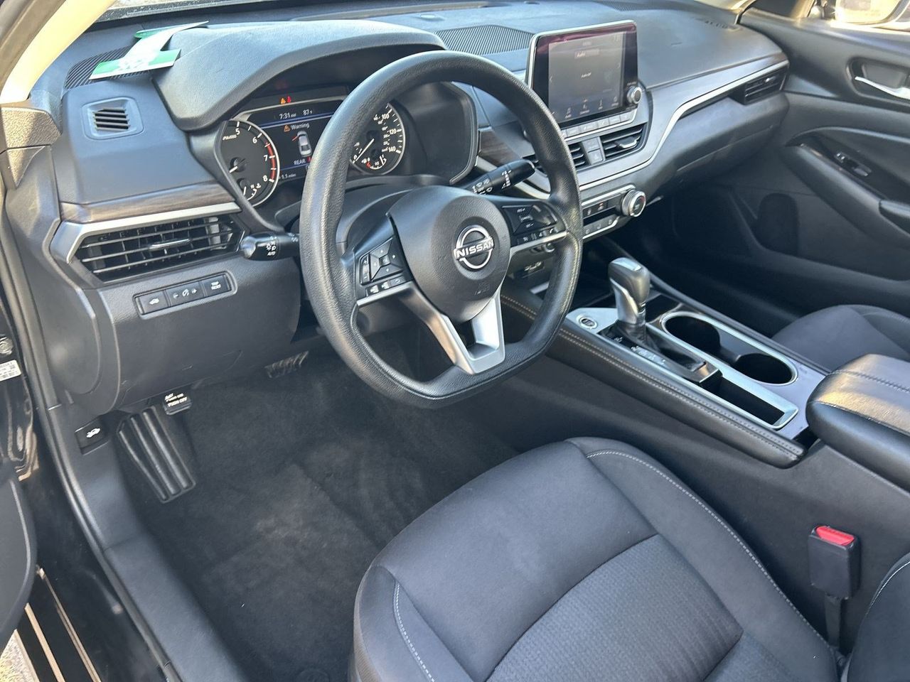 Used 2023 Super Black Clearcoat Nissan 2.5 SV image 15