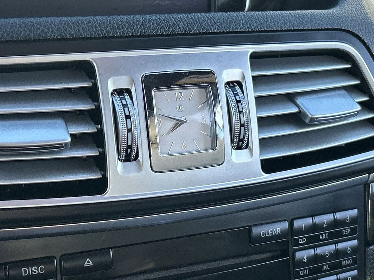 Used 2015 Designo Diamond White Metallic Mercedes-Benz E 550 image 23