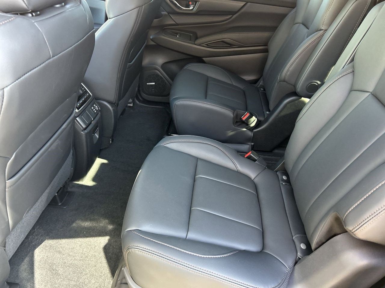 2026 Subaru Ascent Limited Bronze Edition - Photo 13