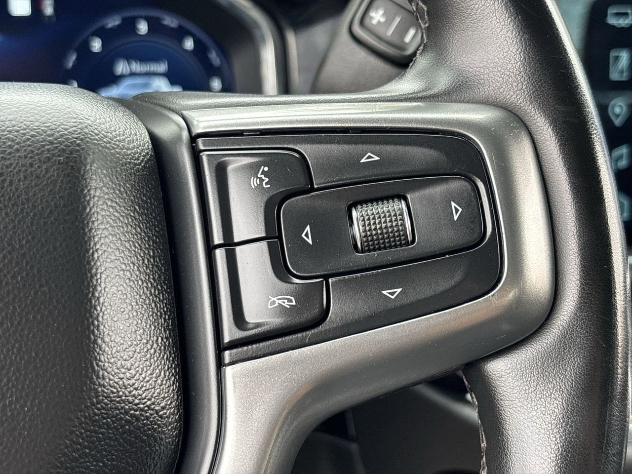 Used 2023 Sterling Gray Metallic Chevrolet RST image 20