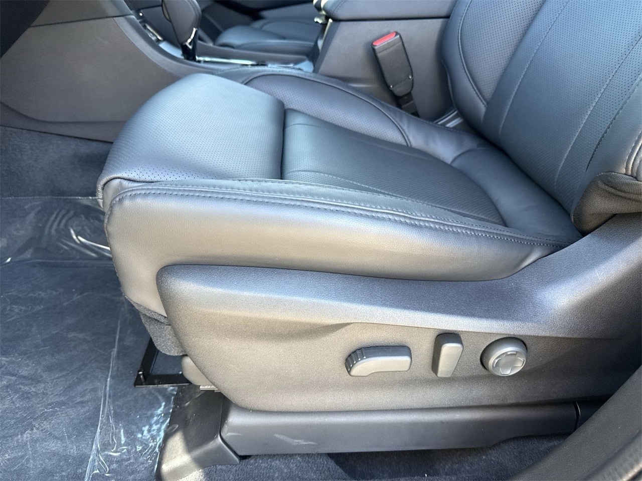 New 2026 Magnetite Gray Subaru Onyx Edition Touring 7-Passenger image 16