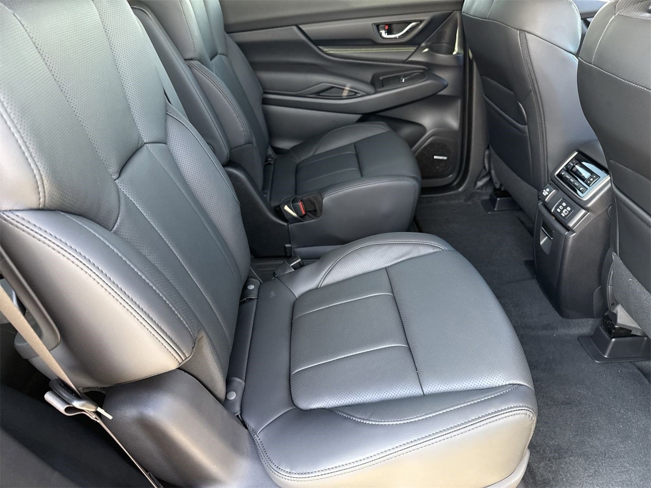 New 2026 Magnetite Gray Subaru Onyx Edition Touring 7-Passenger image 9