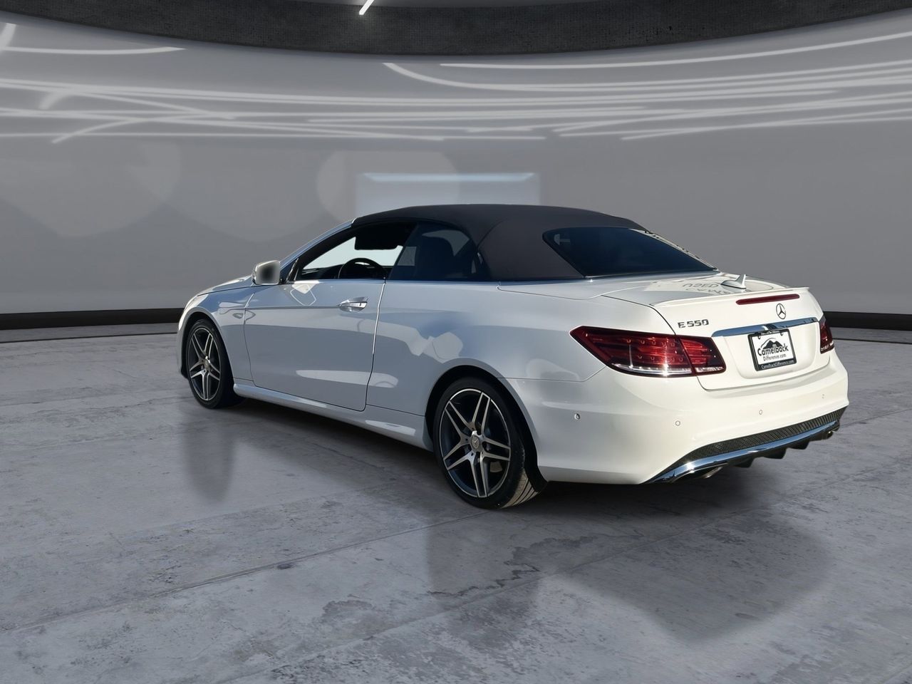 Used 2015 Designo Diamond White Metallic Mercedes-Benz E 550 image 4