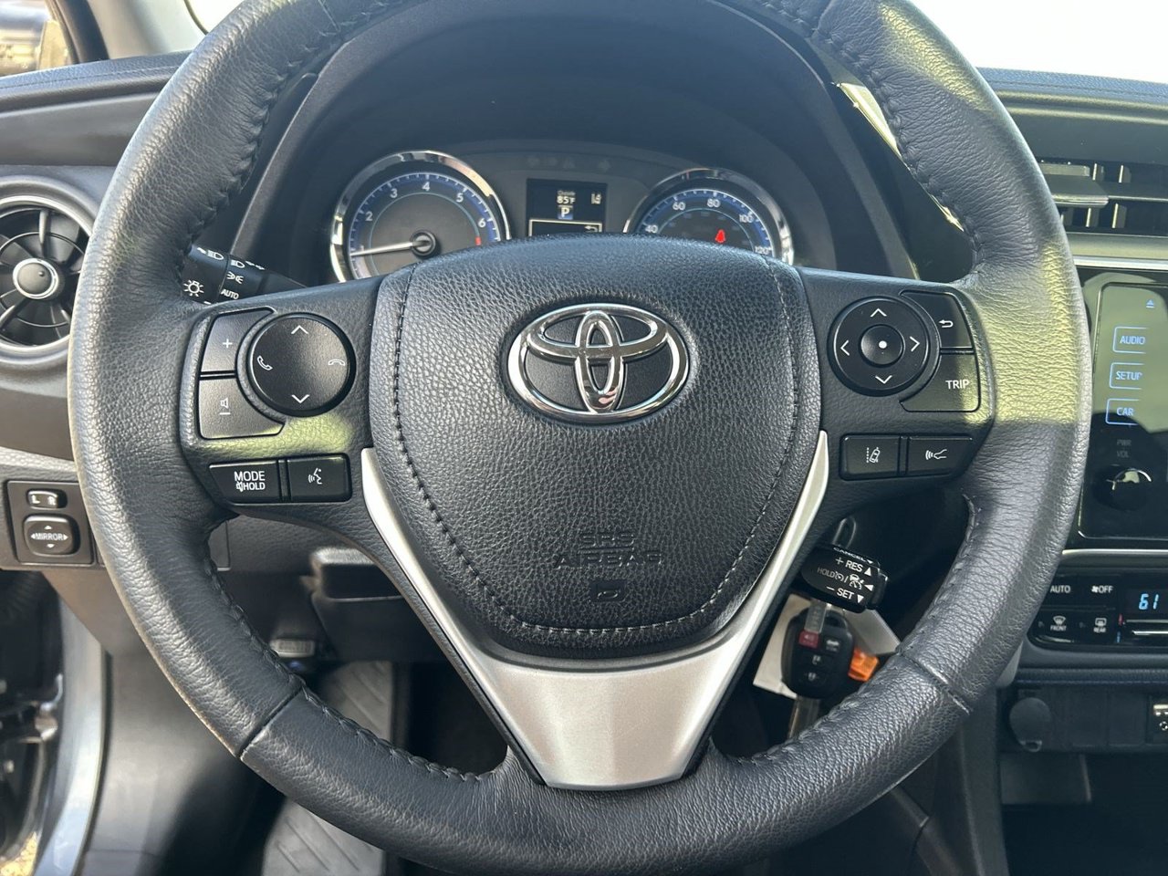 Used 2018 Slate Metallic Toyota SE image 19