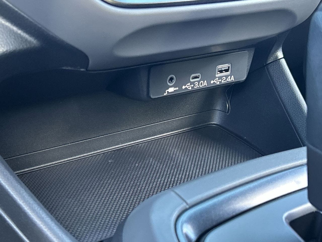 New 2026 Crystal White Pearl Subaru Premium image 24