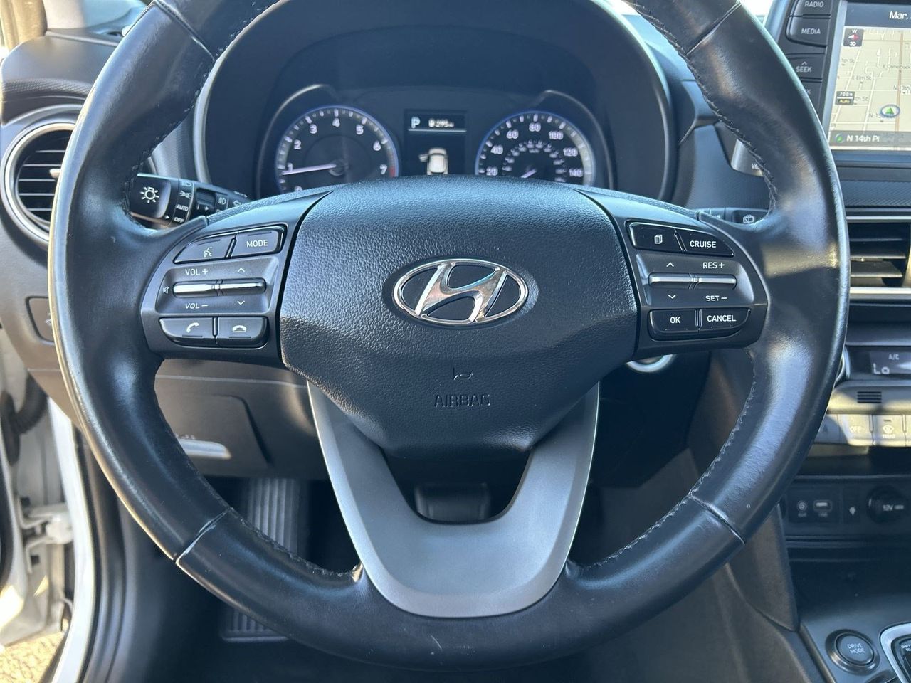 Used 2019 Chalk White Hyundai Ultimate image 20