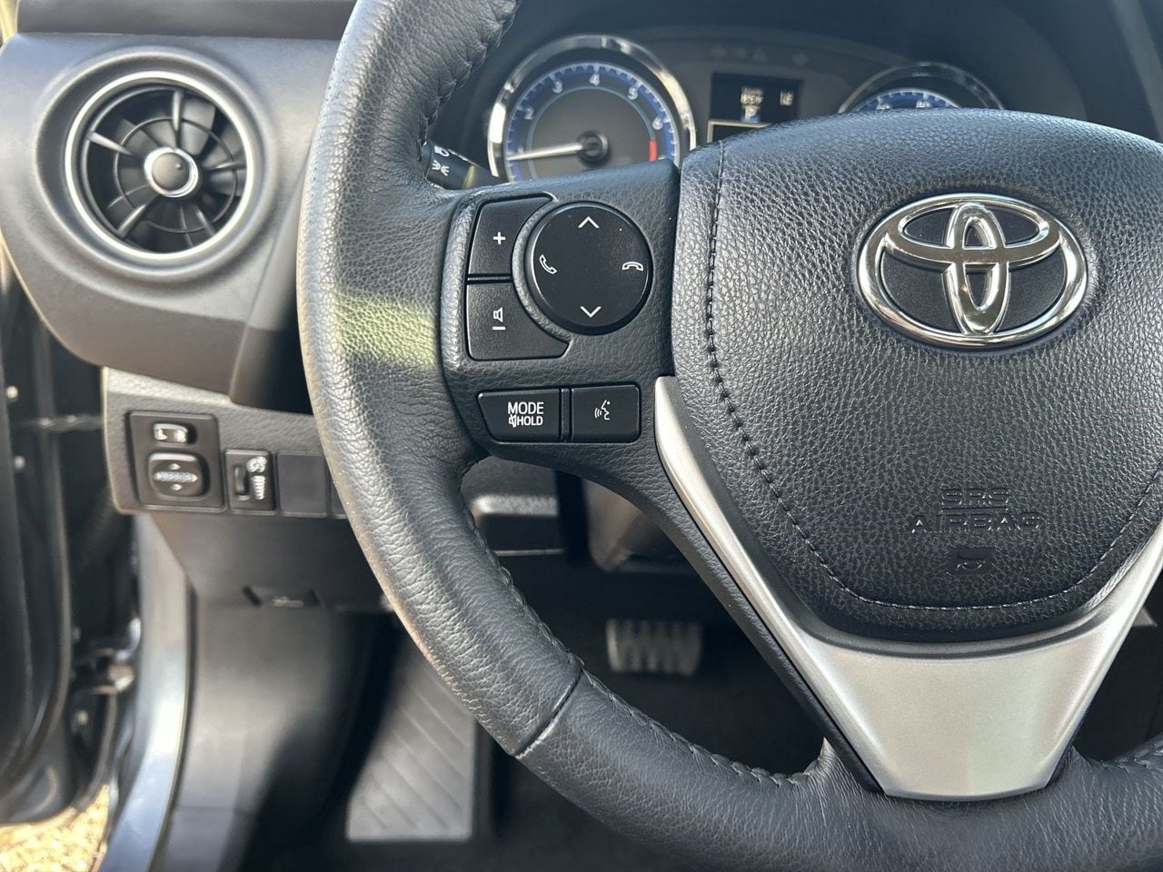 Used 2018 Slate Metallic Toyota SE image 20