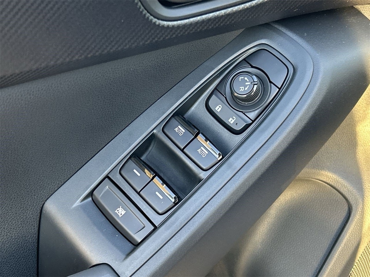 New 2026 Ice Silver Subaru Sport Hybrid image 17