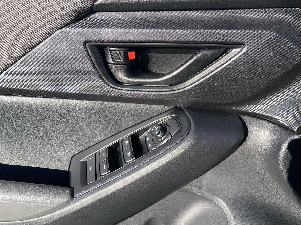 New 2026 Crystal White Pearl Subaru Base image 17