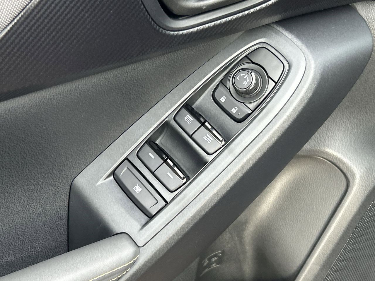 New 2026 Sapphire Blue Pearl Subaru Sport Hybrid image 17