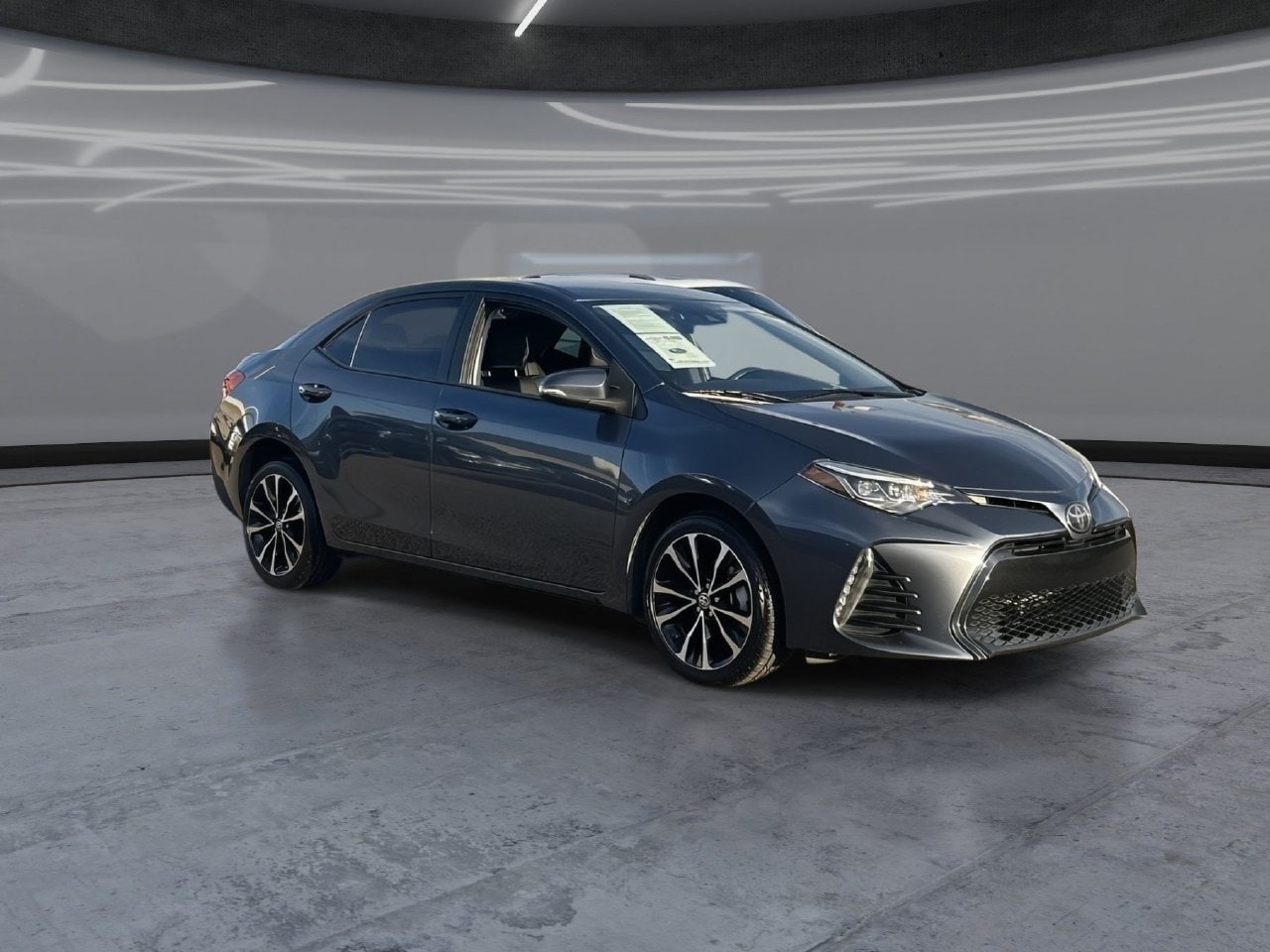Used 2018 Slate Metallic Toyota SE image 2