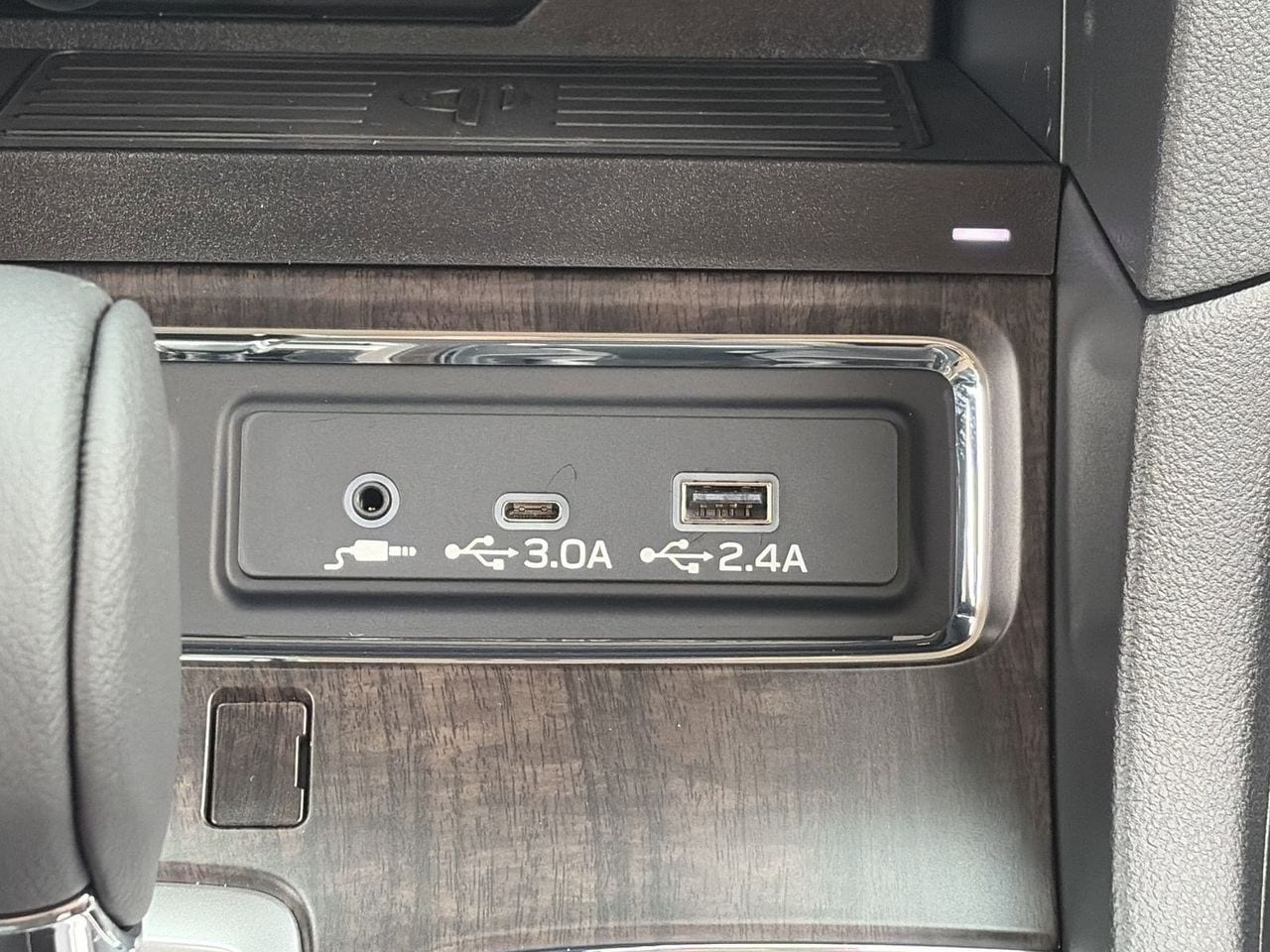 New 2026 Crystal White Pearl Subaru Touring 7-Passenger image 26