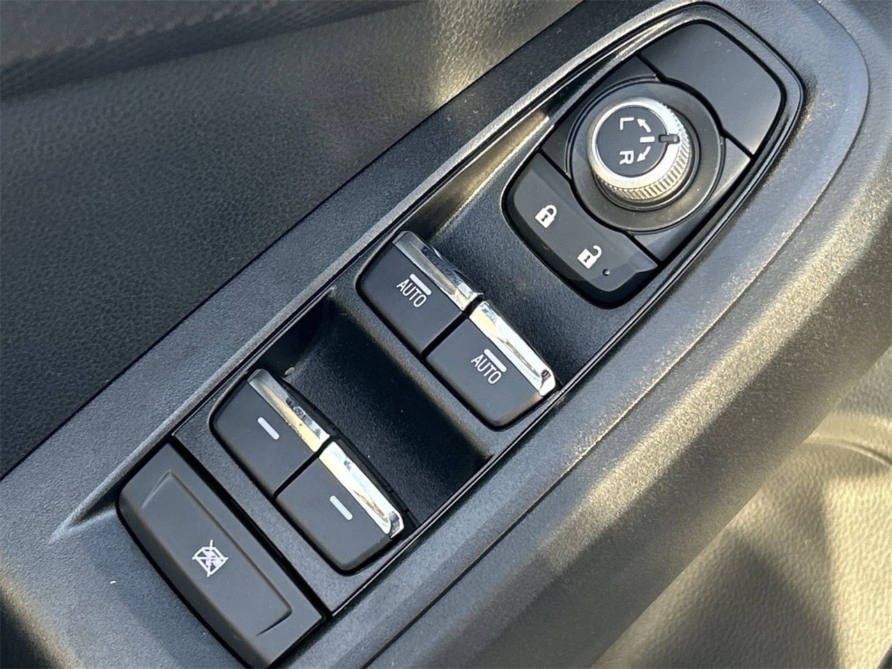 New 2026 Ice Silver Subaru Limited image 17