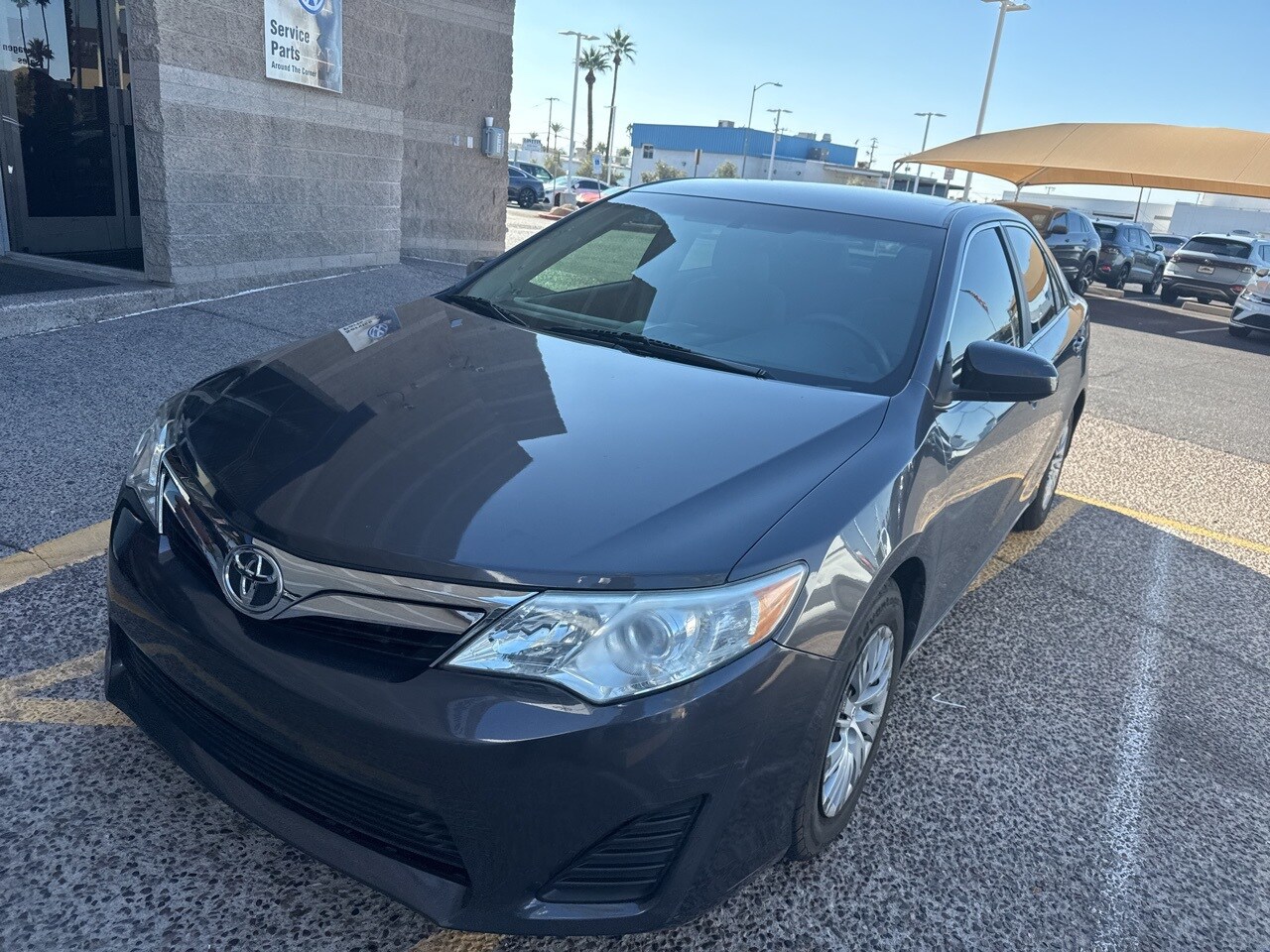 2012 Toyota Camry LE photo 2