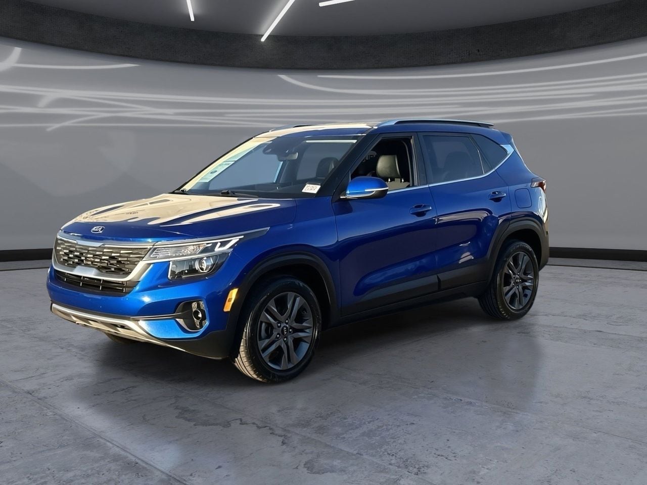 Used 2021 Neptune Blue Kia S image 3