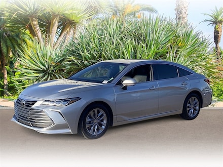 2020 Toyota Avalon XLE Sedan
