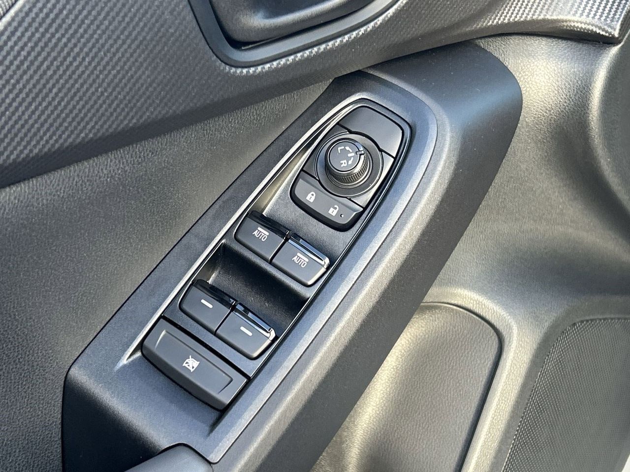 New 2026 Crystal White Pearl Subaru Premium image 17