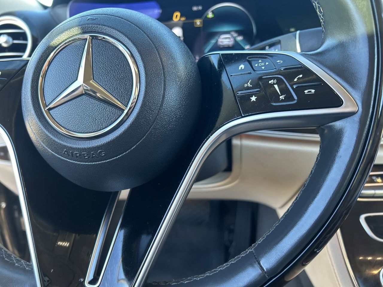 Used 2022 Obsidian Black Mercedes-Benz E 350 image 21