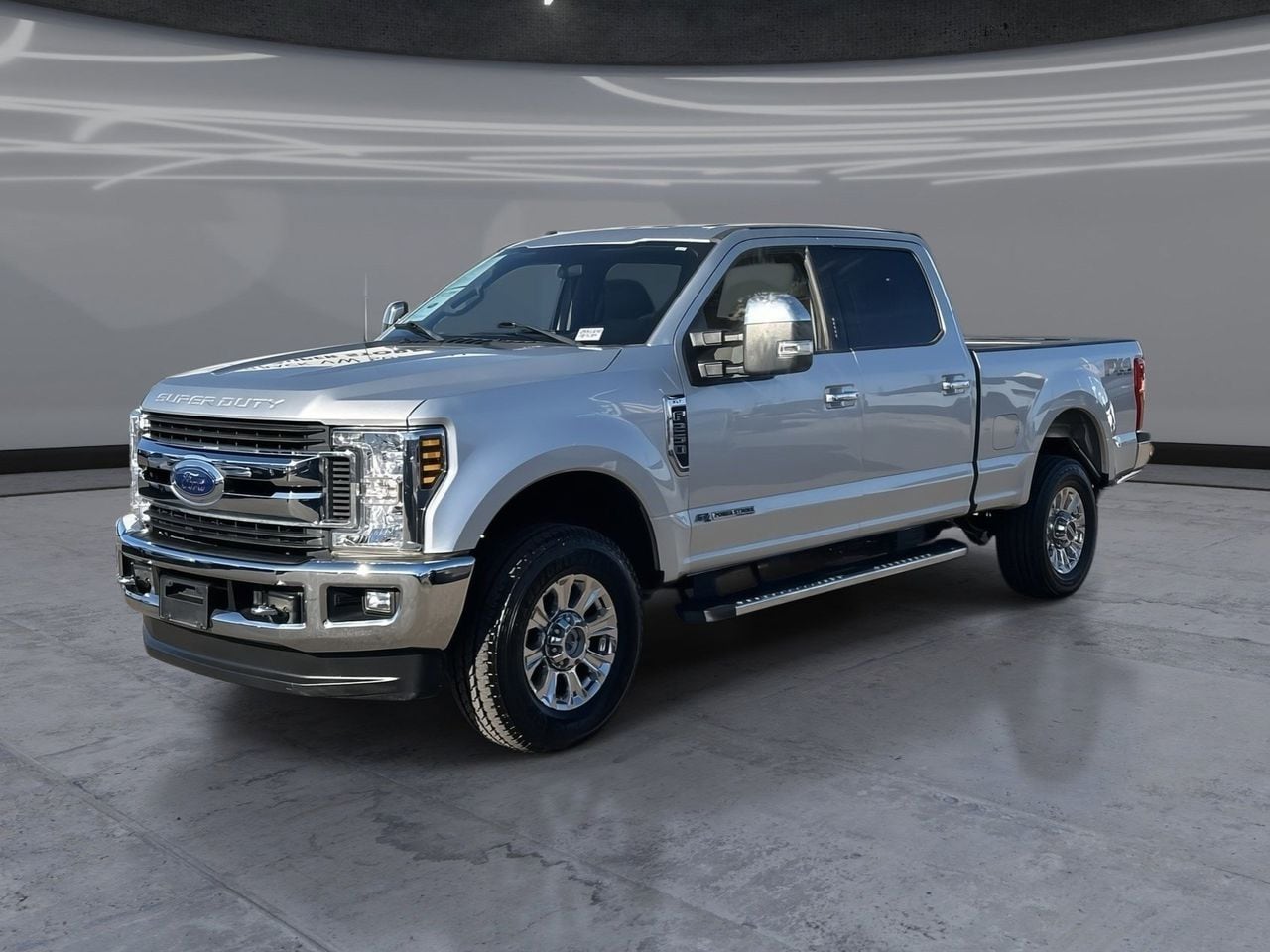 2018 Ford F-250 XLT 4x4 Crew Cab 8' Box's photo
