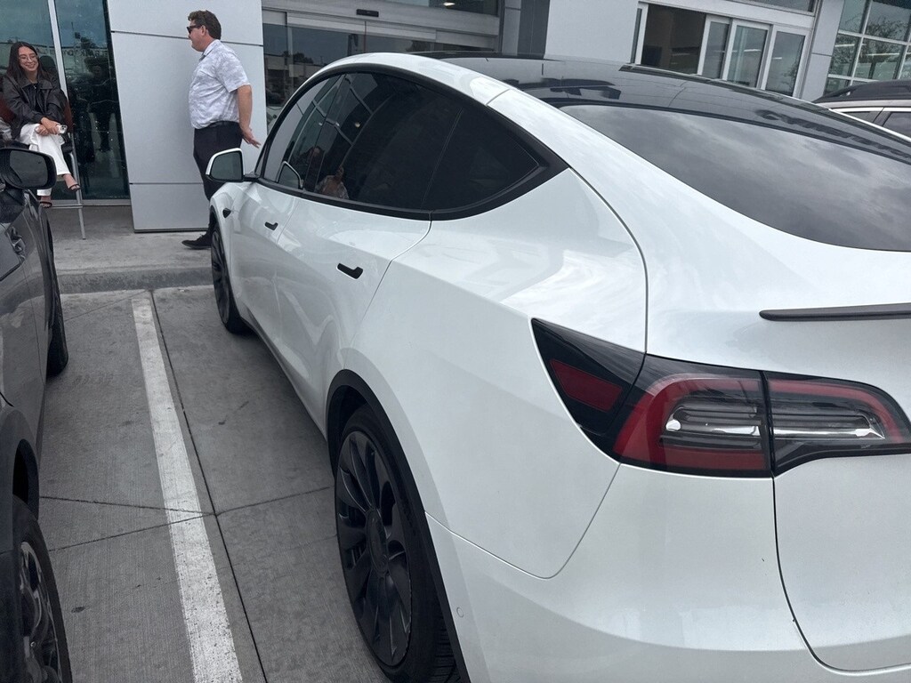 Used 2022 Tesla Model Y Performance SUV