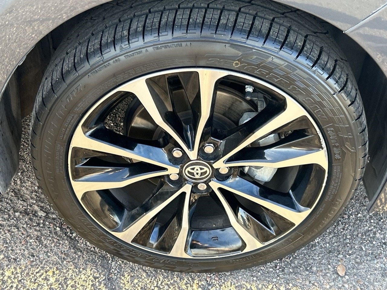 Used 2018 Slate Metallic Toyota SE image 7