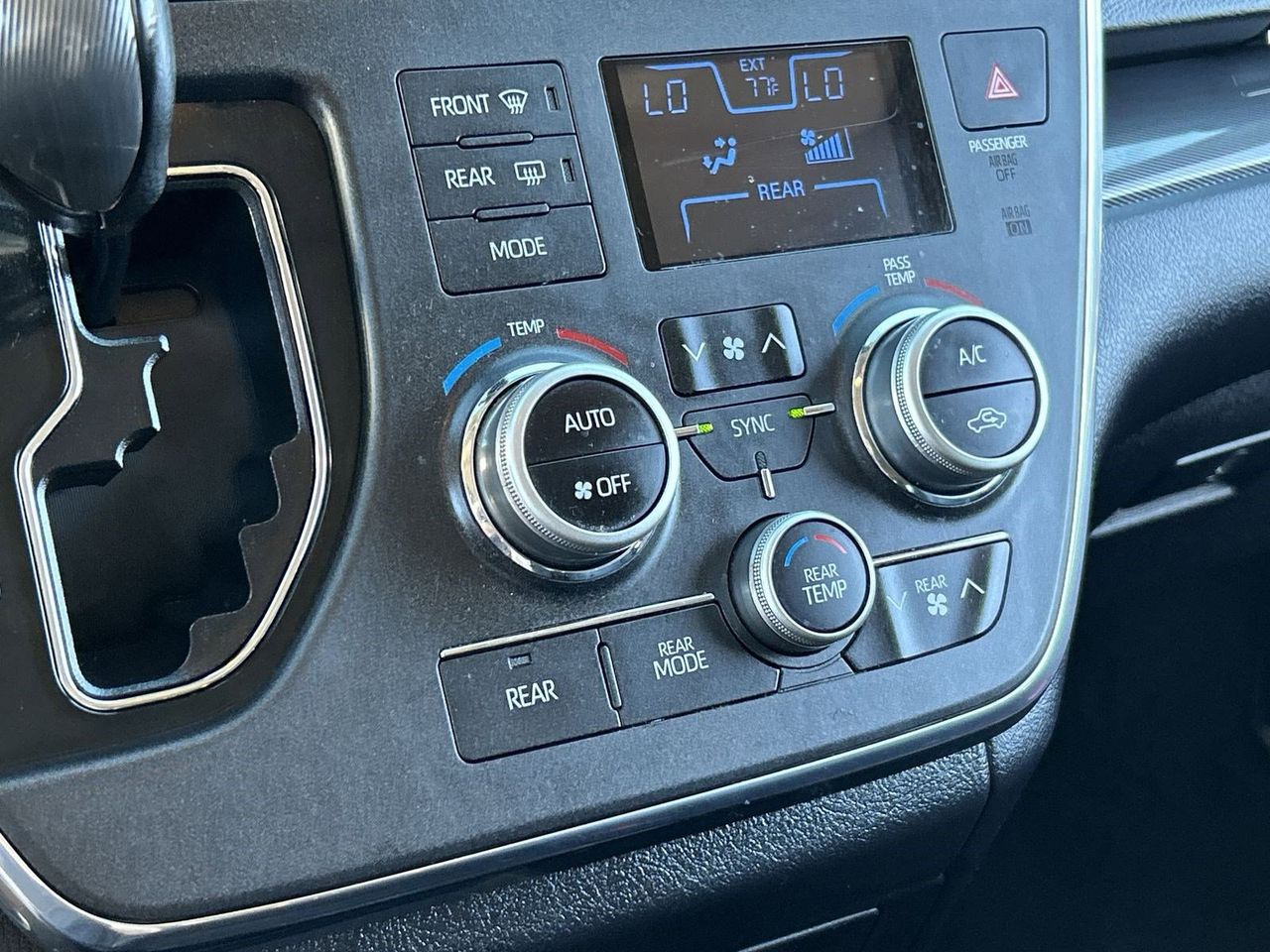 Used 2018 Super White Toyota SE image 24