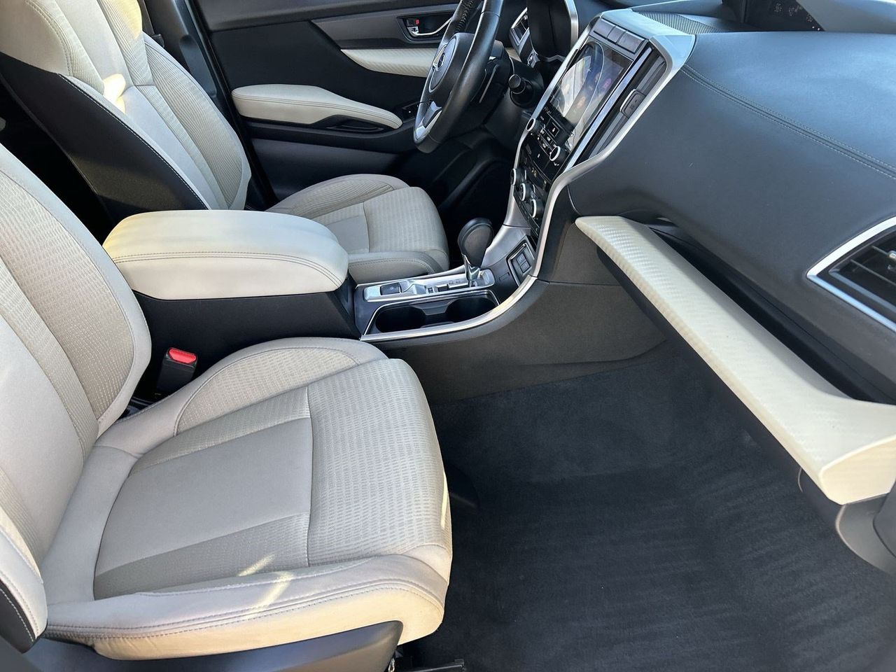 Used 2020 Crystal White Pearl Subaru Premium image 9