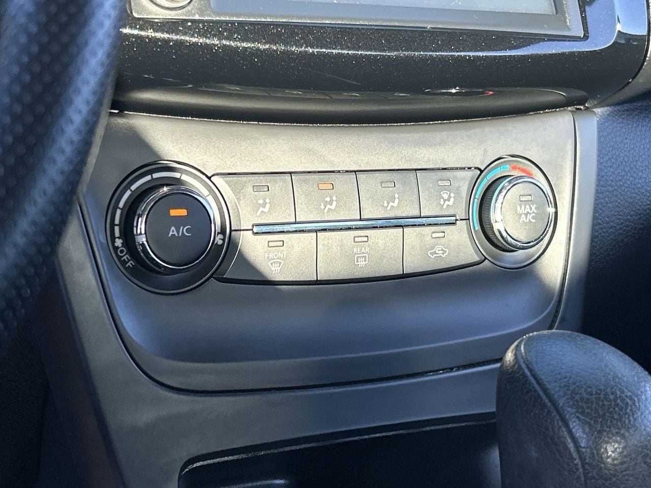 Used 2019 Brilliant Silver Metallic Nissan S image 24