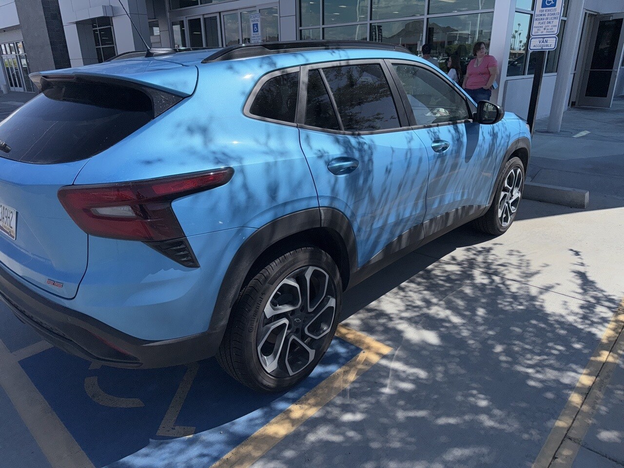 2025 Chevrolet Trax photo 3